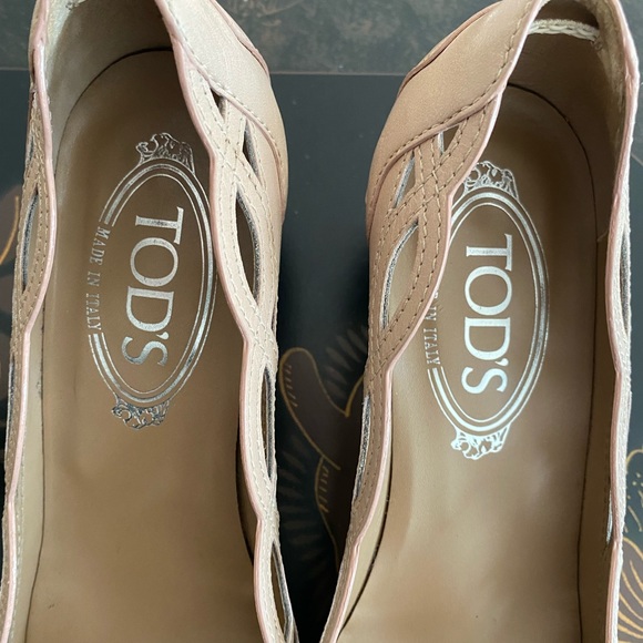 Tod’s Shoes - Picture 2 of 11